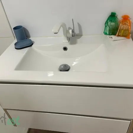 Daisy-stations,grd Palais,zenith&center Apartment